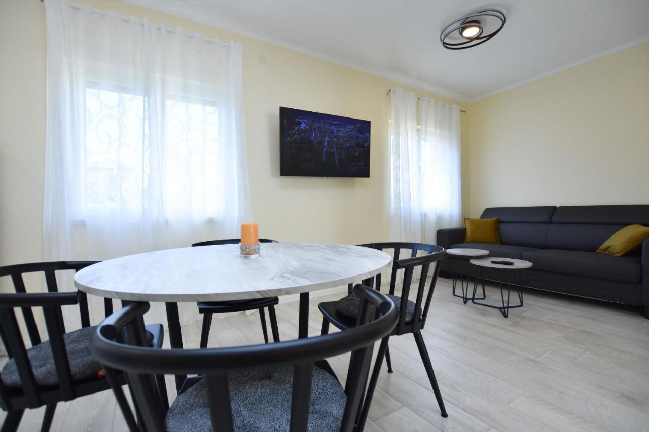 Apartment Ruzica พรีมอชเตน ภายนอก รูปภาพ